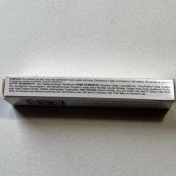 ALMAY Stay Smooth Anti-Chap Lipcolor with SPF 25 - Lip Protectant #BERRY - Picture 3 of 6